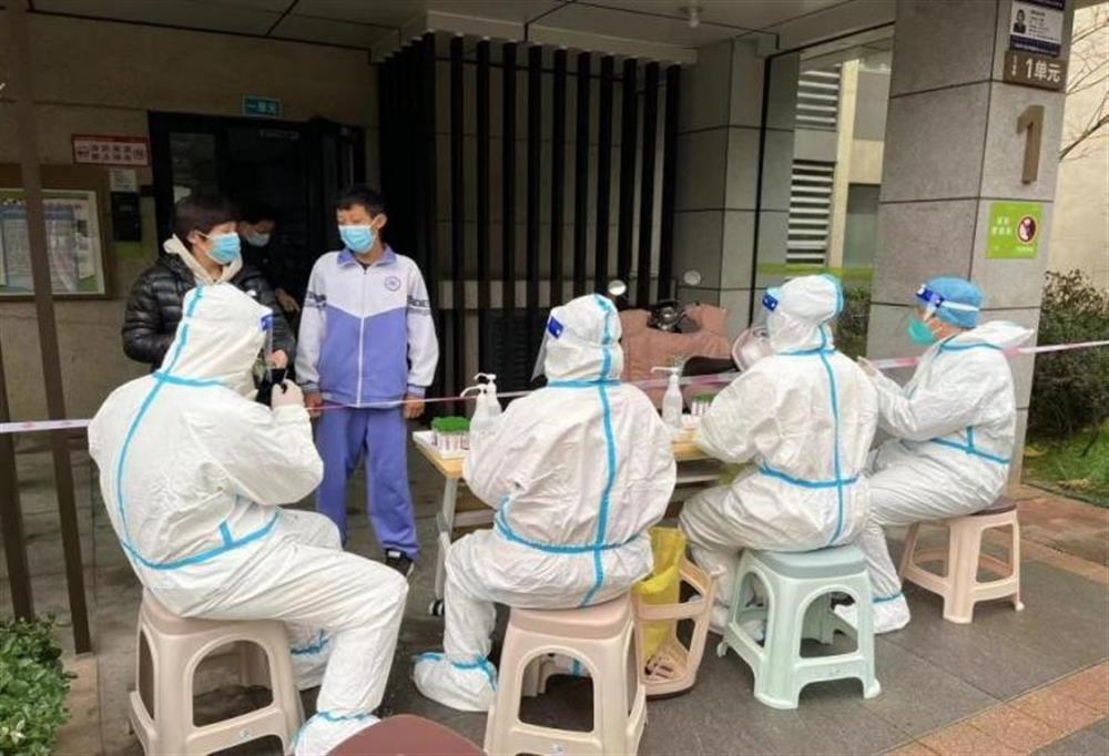 疫情防控 | 产发企管集团：助力疫情防控 践行责任担当